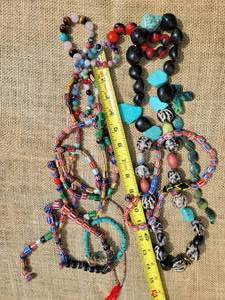 lot 125 image: Hudson Bay Mixed Bead Necklace