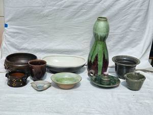 lot 169 image: Primitive Earthenware Ceramics Collection