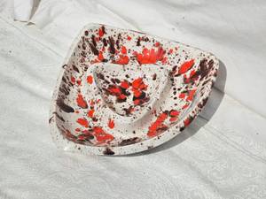 lot 163 image: Mid Century Splatterware Ash Tray
