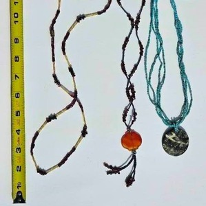 lot 160 image: Chinese Garnet and Seed Bead Necklace Set