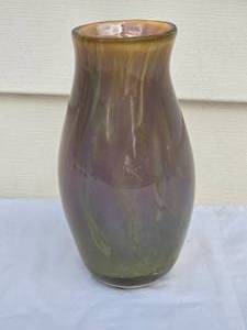 lot 58 image: SIGNED Studio Art Glass Vase - Paul Bjorn