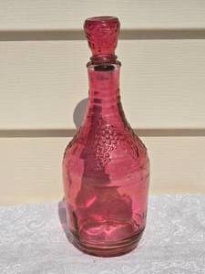 lot 183 image: Classic Vintage Cranberry Glass  Decanter