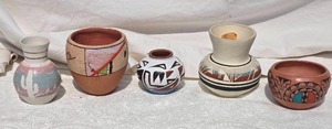 lot 307 image: Southwestern Indigenous Studio Art Pottery Collection  -(5)