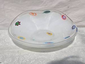 lot 219 image: Adorable Studio Art Glass Candy Dish - Pearl with Colorful Accents