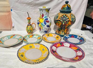 lot 223 image: Amazing Handpainted Kitchenware Collection - Italian  Mexican - (9)