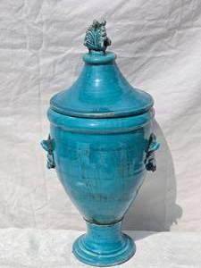 lot 229 image: Striking Vintage Studio Art Ceramic Urn - Blue