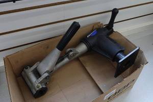 lot 551 image: Park Tool Bicycle Repair Stand