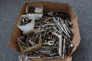 lot 599 image: Assorted Hardware