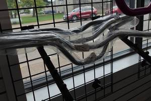 lot 606 image: 4 Handlebars