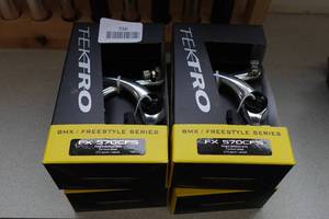 lot 726 image: 4 BMXFreestlye Series FX 570CFS Forged Aluminum Arms for Front Wheels