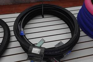 lot 768 image: 4 Bike Tires - 27.5x1.75, 27.5x1.40