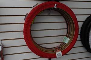 lot 776 image: 4 Bike Tires - 20x1.95