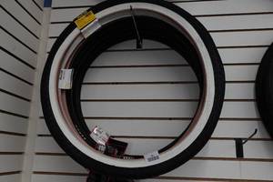 lot 781 image: 6 Bike Tires - 24x2.125