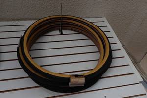 lot 789 image: 5 Bike Tires - 24x1-38