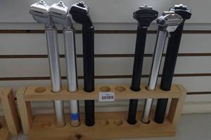 lot 757 image: 6 Bike Seat Posts