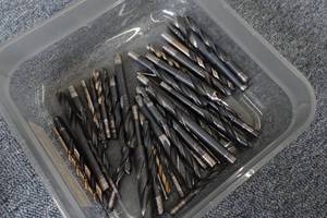 lot 794 image: Drill Bits