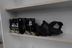 lot 806 image: 6 Bike Pedal Sets