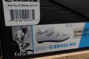 lot 901 image: Exustar Cycling E-SR442-WH Shoes - Size 4.5