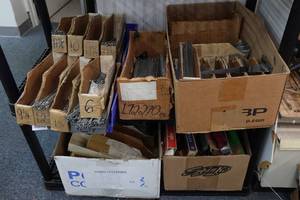 lot 979 image: Large Assortment of Spokes