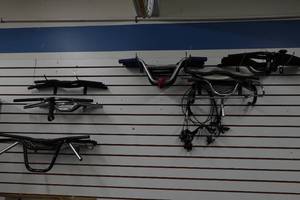 lot 1000 image: Assorted Handlebars