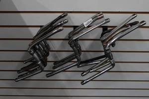 lot 999 image: Assorted Bike Cranks