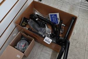 lot 927 image: Assorted Bike Parts - Headsets, Crank, Spedometer