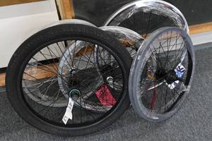 lot 938B image: Assorted Bike Wheels and Tires