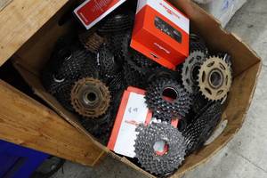 lot 956 image: Sprockets