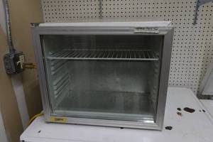 lot 615 image: Drink Cooler