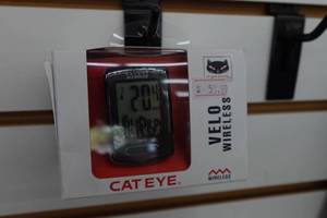 lot 739 image: Velo Cateye
