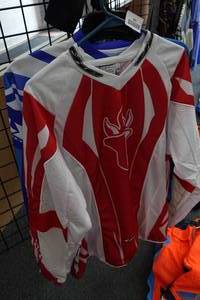 lot 661 image: 2 BMX Jerseys - XXL