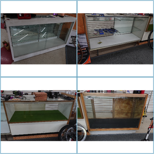lot 953 image: 4 Display Cases