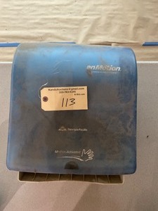 lot 113 image: Enmotion hand towel dispenser