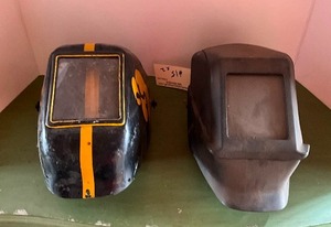 lot 15 image: Welding helmet & Safety Helmet