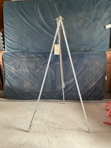 lot 34 image: Fire pit tripod