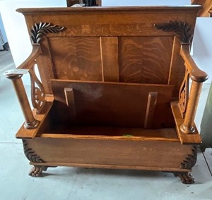 lot 36 image: 42 wide Vintage Hall Bench with storage, Oak