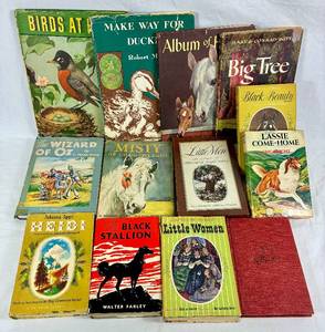 lot 84 image: Collection of Vintage Books