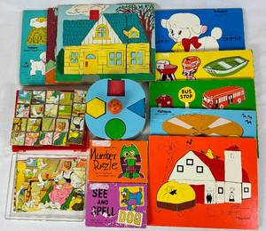 lot 104 image: Vintage Puzzle Collection and Playskool Form Fitter Shape Sorter