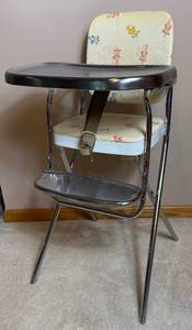 lot 83 image: Cocso Folding High Chair with Tray and Foot Rest