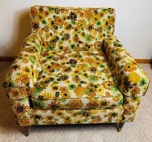 lot 36 image: Vintage Floral Hand Upholstered Arm Chair