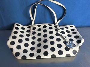 lot 31 image: Michael Kors