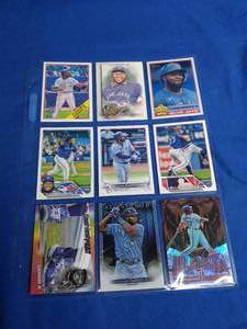 lot 55 image: 9 Vladimir Guerrero Cards