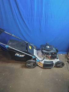 lot 13 image: Pulsar 21 200cc 3-in-1 Self-Propelled Gas Lawn Mower with Electric Start