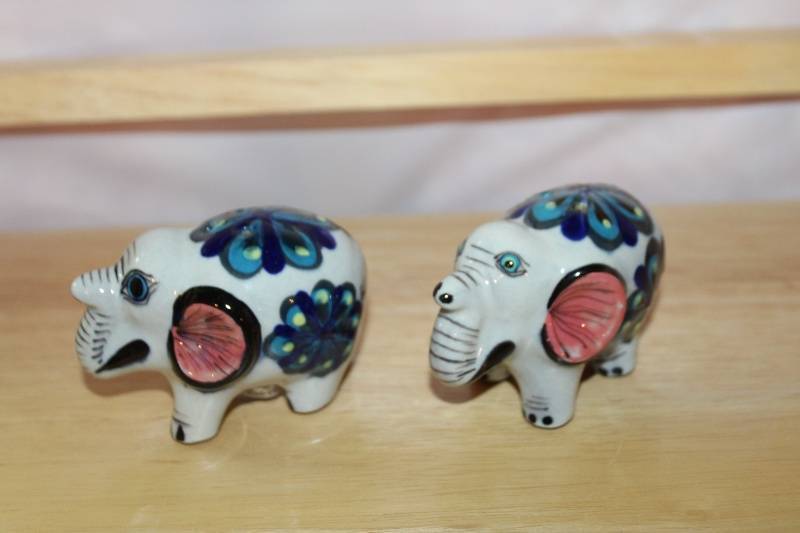 lot 198 image: Pair of Hand-Painted Ceramic Elephant Figurines
