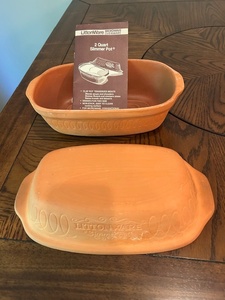 lot 60 image: LittonWare Terra Cotta 2 Quart Simmer Pot with Lid