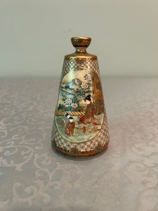lot 361 image: Japanese Satsuma Style Hand-Painted Ceramic Vase with Figures