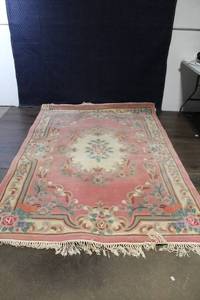 lot 431 image: Floral Area Rug with Pink and Ivory Design 62x88 Inches