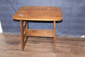 lot 433 image: Vintage Wooden Side Table with Decorative Lattice Sides