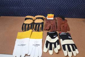 lot 405 image: Lot of 5 Pairs Work and Utility Gloves Assorted Brands and Styles