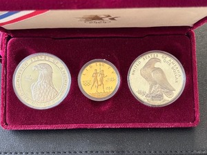 lot 1 image: Silver & Gold Olympic Proof Set